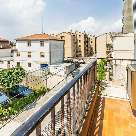 Cozy Near Venice With Balcony! Apartment Campalto